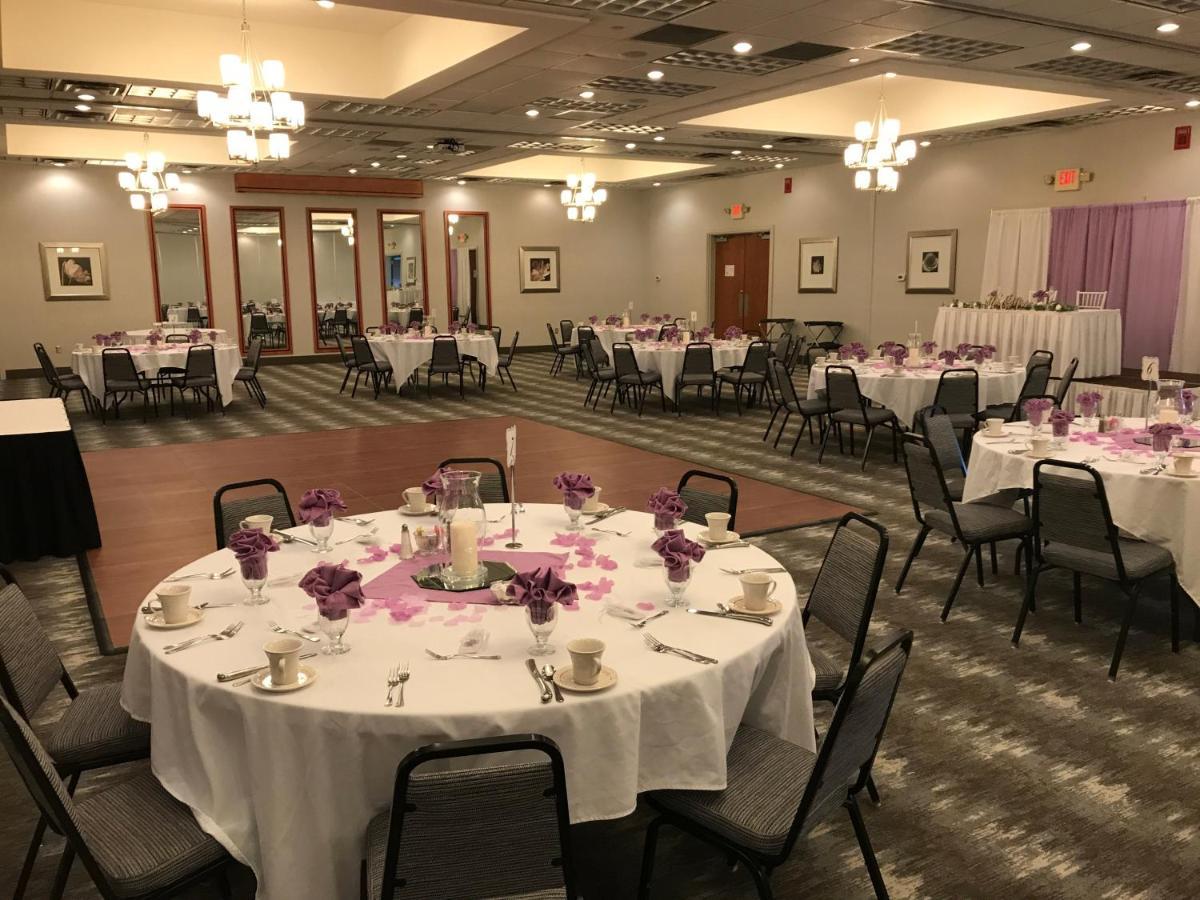 Holiday Inn Martinsburg By Ihg Εξωτερικό φωτογραφία