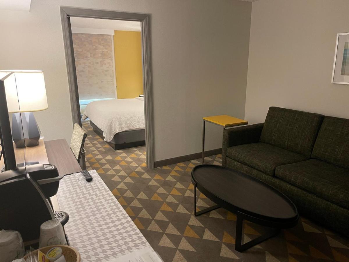 Holiday Inn Martinsburg By Ihg Εξωτερικό φωτογραφία
