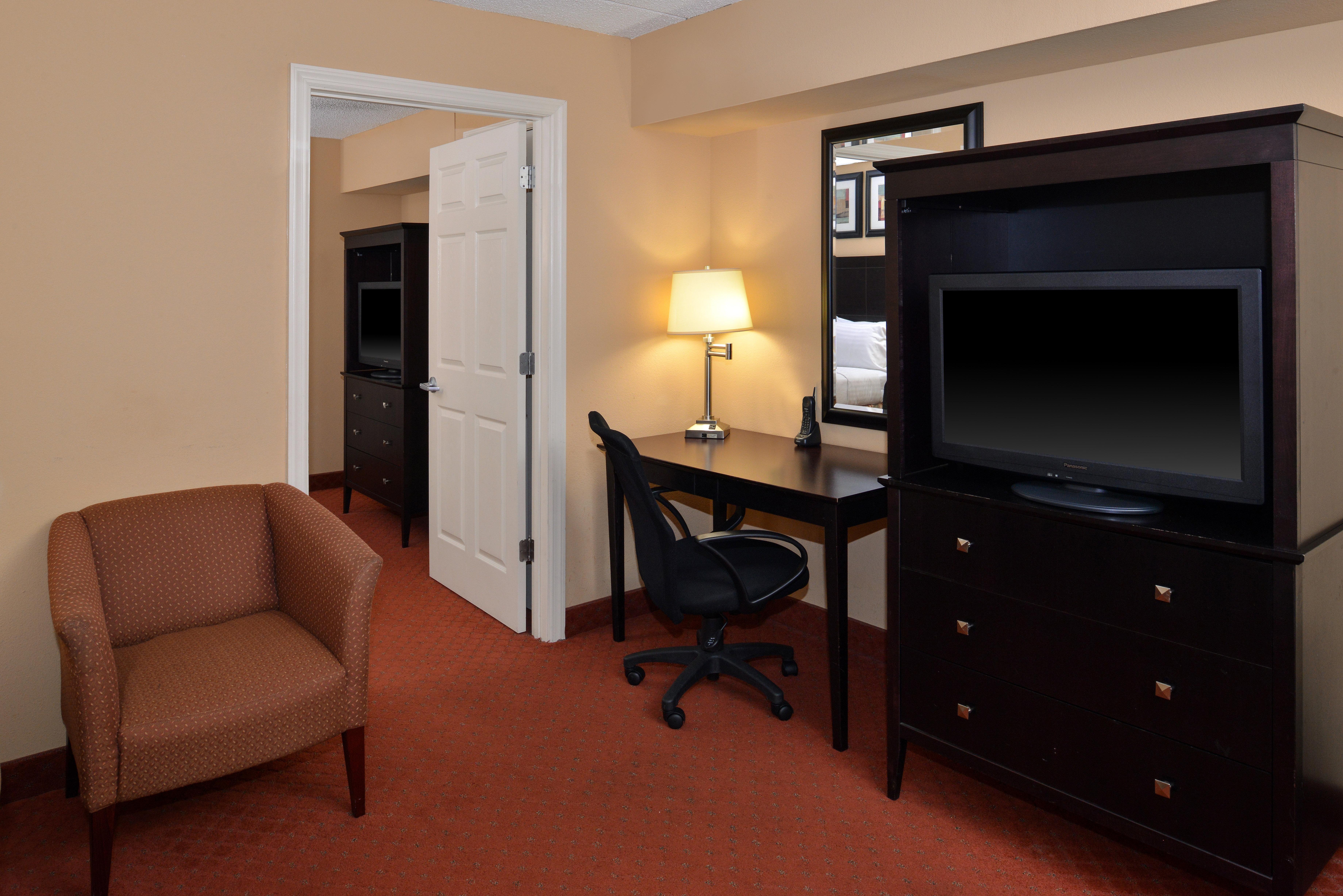 Holiday Inn Martinsburg By Ihg Εξωτερικό φωτογραφία