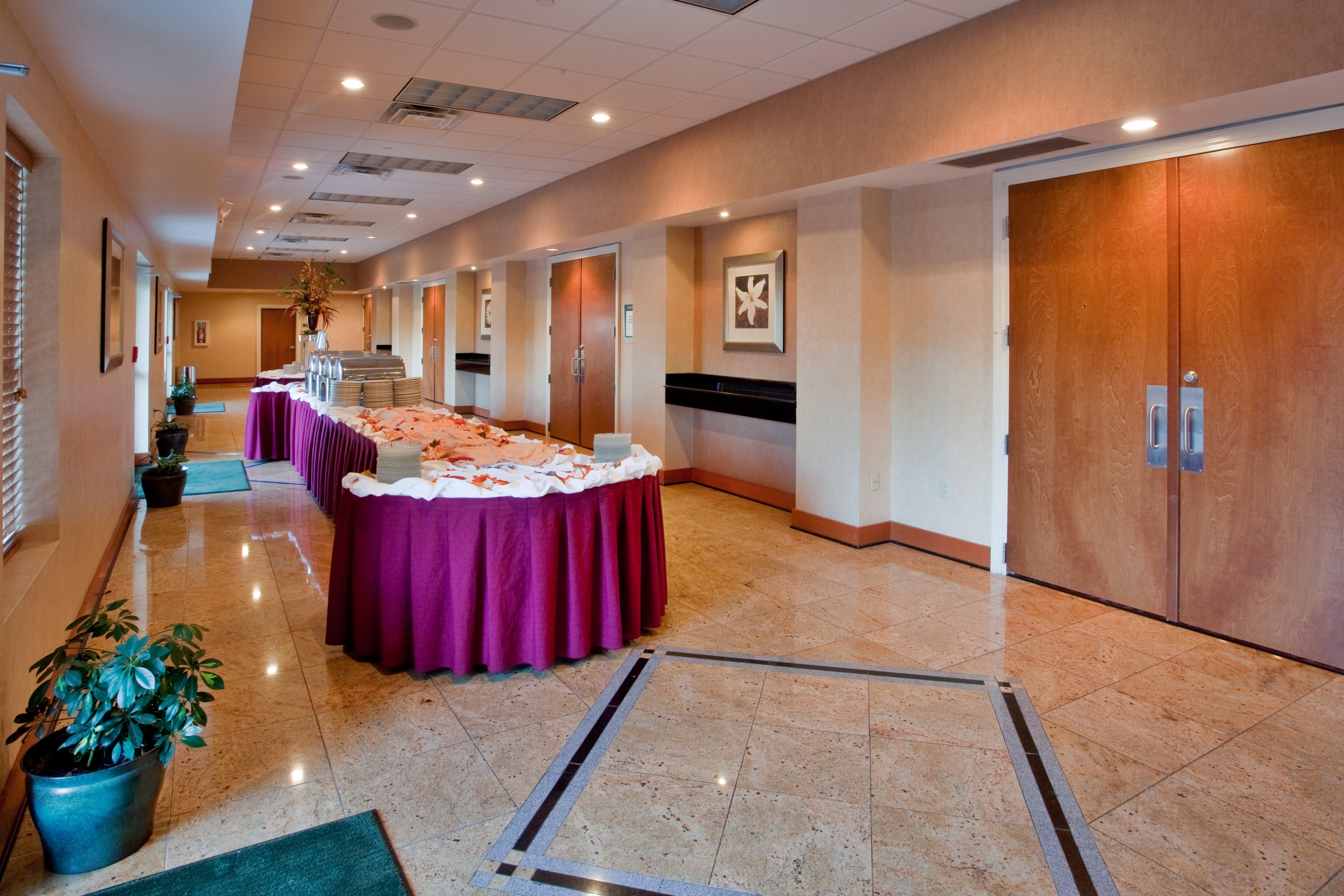 Holiday Inn Martinsburg By Ihg Εξωτερικό φωτογραφία