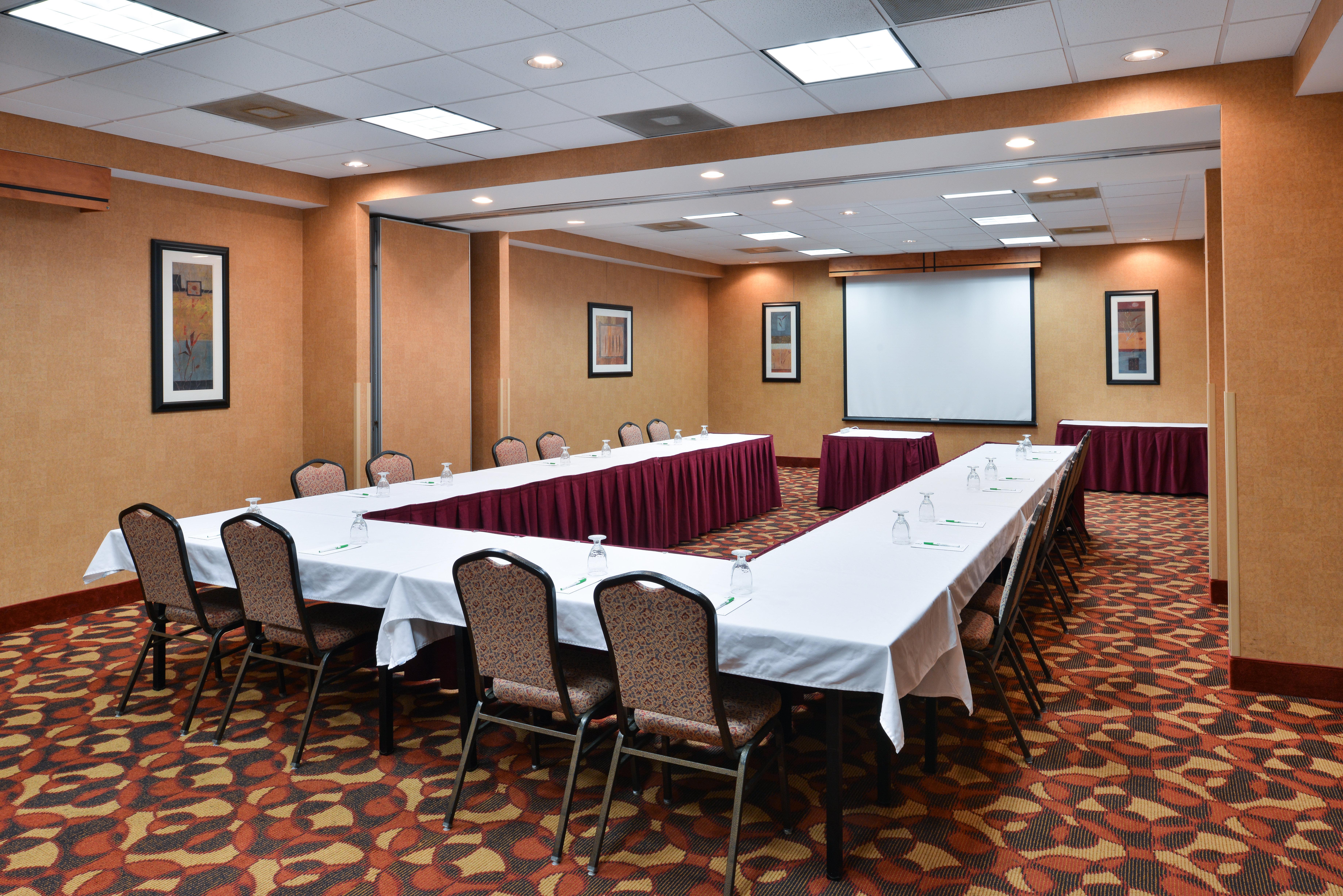 Holiday Inn Martinsburg By Ihg Εξωτερικό φωτογραφία